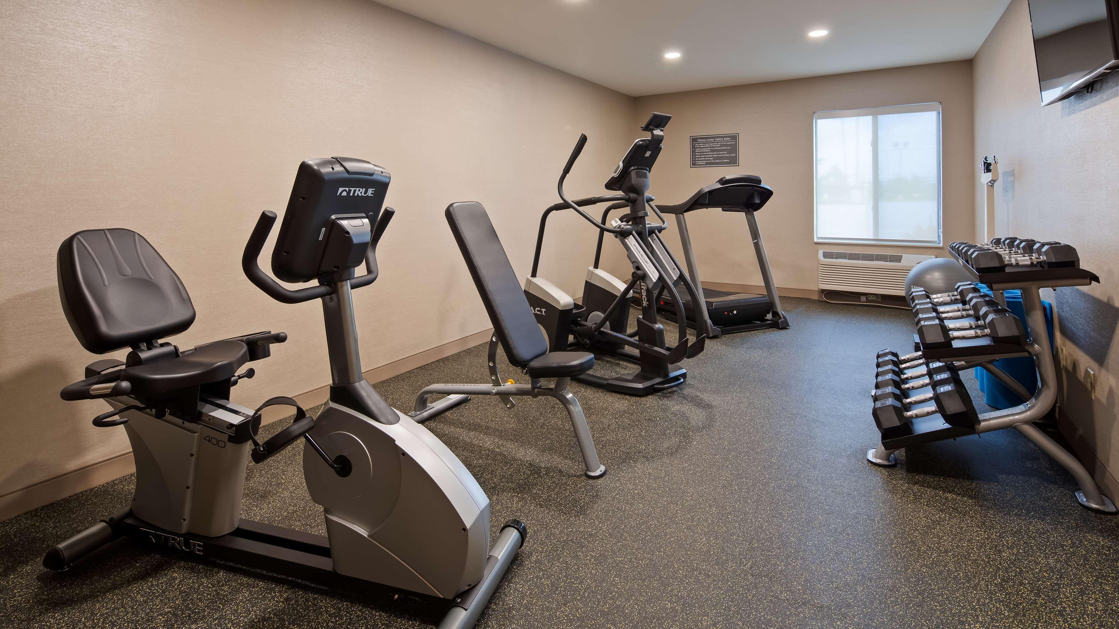 Best Western Hartford Hotel And Suites Екстер'єр фото