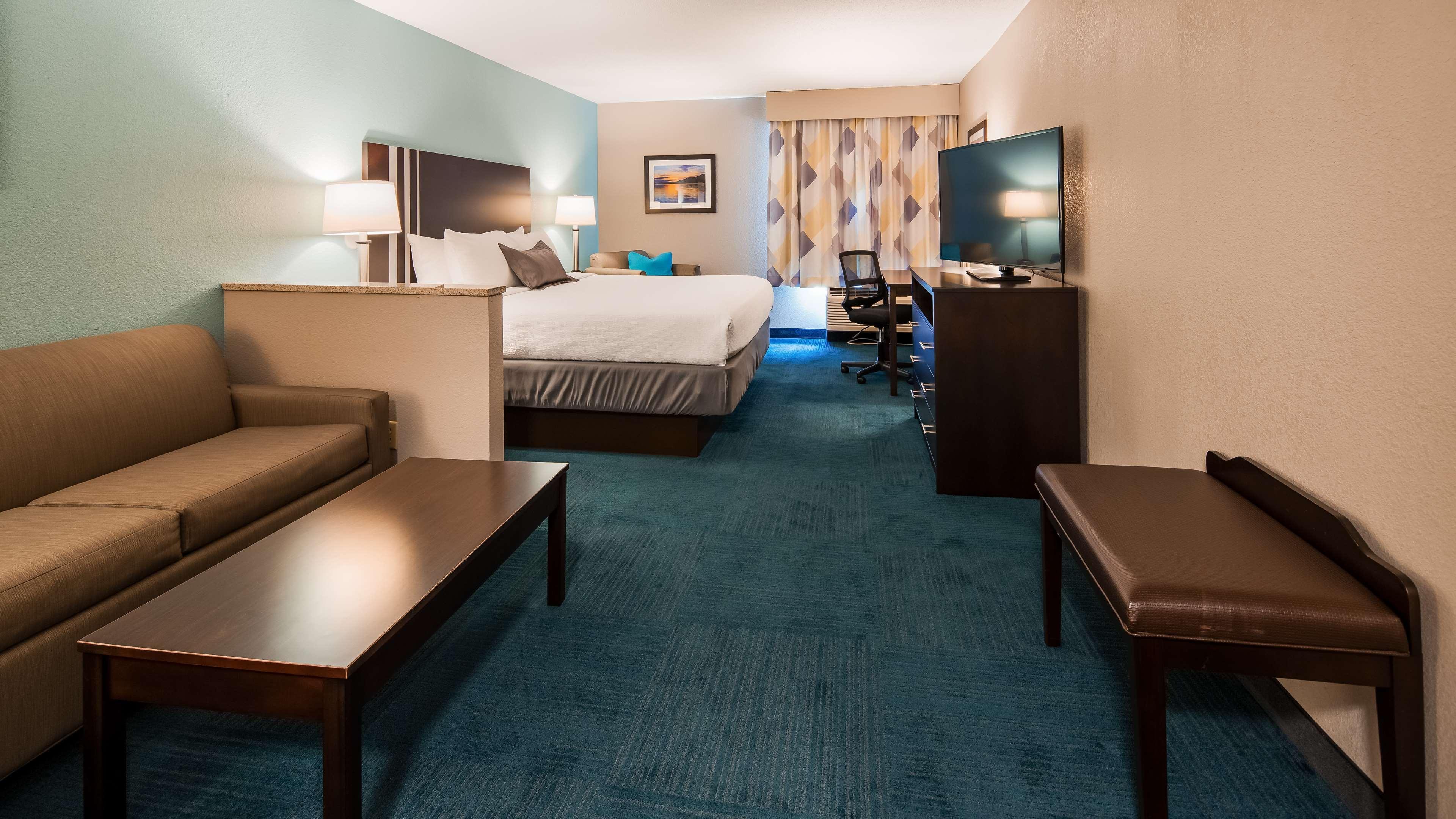Best Western Hartford Hotel And Suites Екстер'єр фото