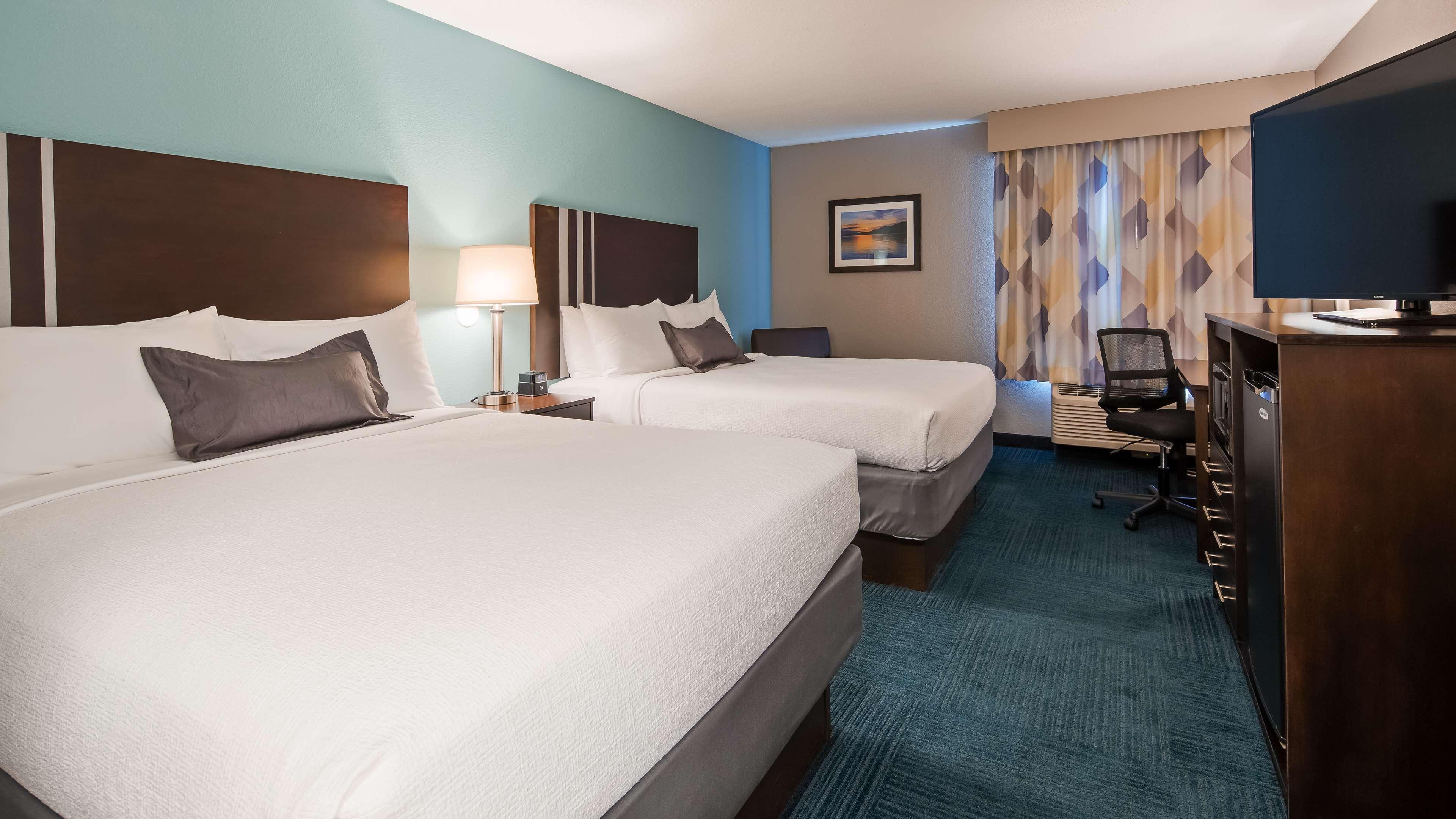 Best Western Hartford Hotel And Suites Екстер'єр фото