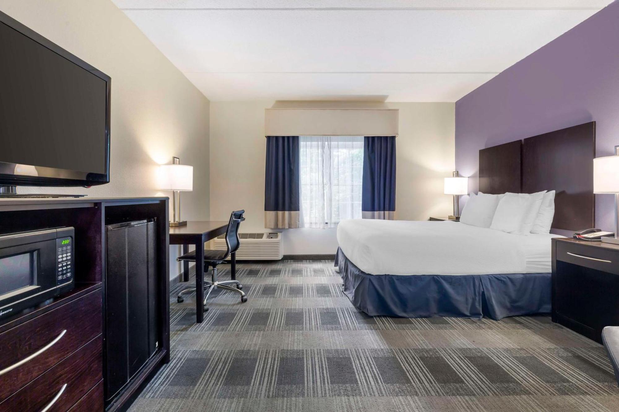 Best Western Hartford Hotel And Suites Екстер'єр фото